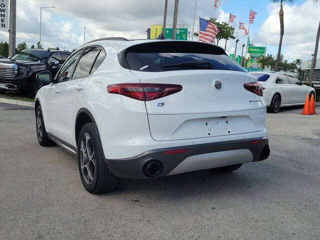 2022 Alfa Romeo Stelvio Ti