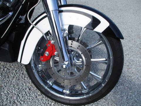 2017 Harley-Davidson Street Glide Special