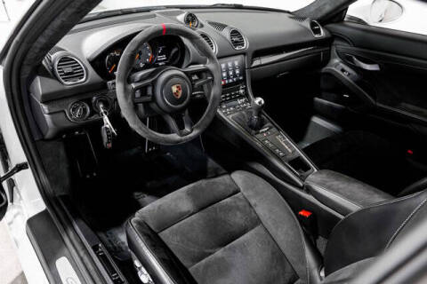 2020 Porsche 718 Cayman GT4