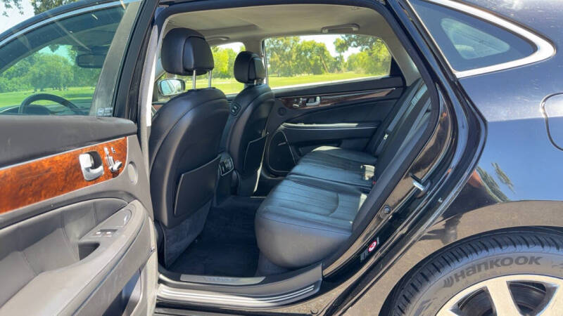 2012 Hyundai Equus Signature