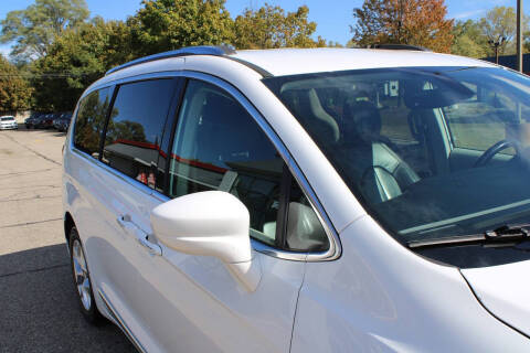 2018 Chrysler Pacifica Touring L Plus