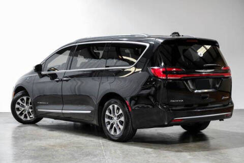 2022 Chrysler Pacifica Hybrid Pinnacle