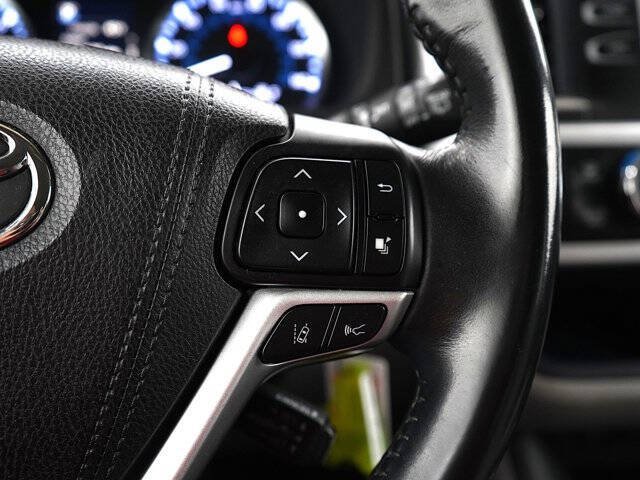 2017 Toyota Highlander LE Plus