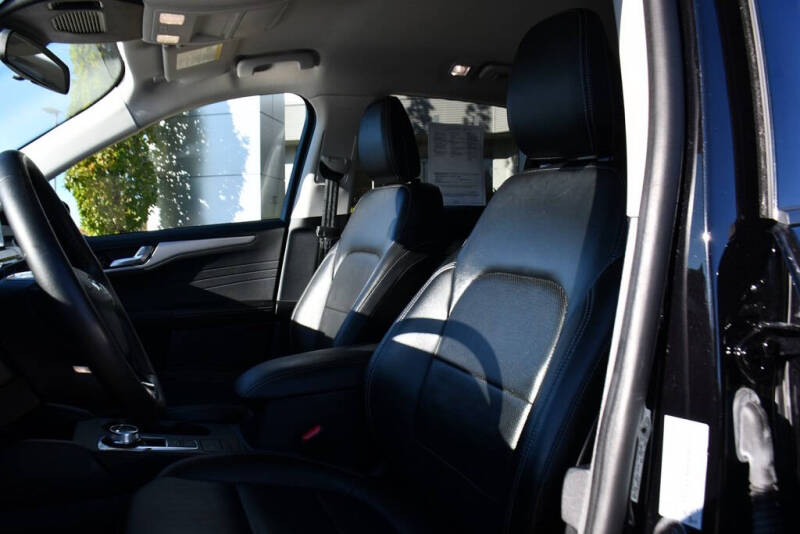 2022 Ford Escape SEL