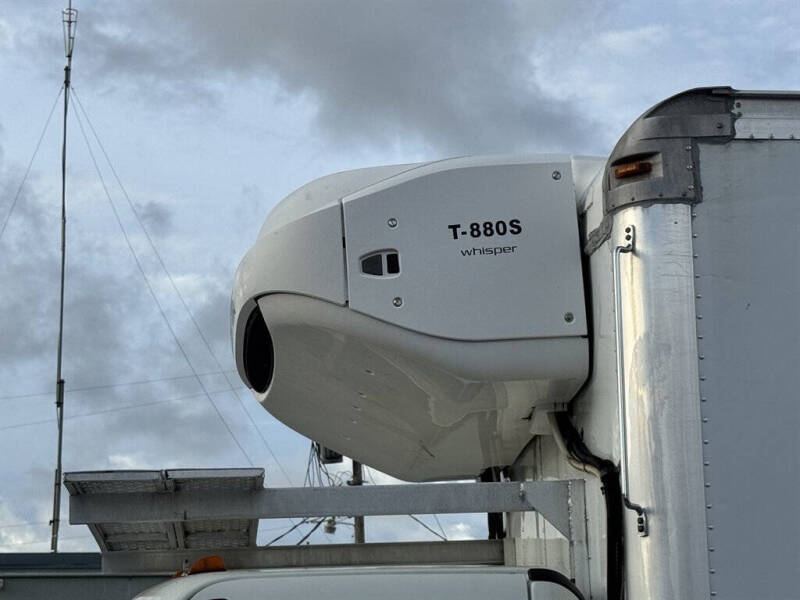 2016 Freightliner M2 106