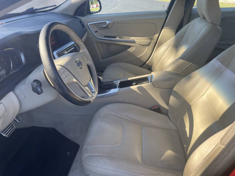 2016 Volvo V60 T5 Drive-E Premier