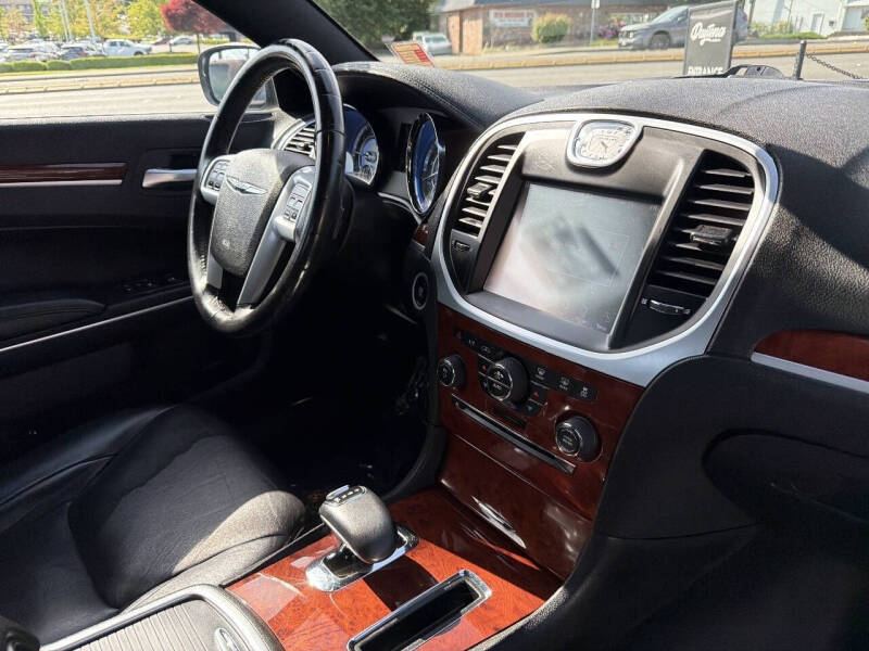 2013 Chrysler 300