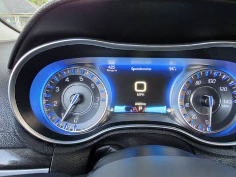 2017 Chrysler 300 Limited