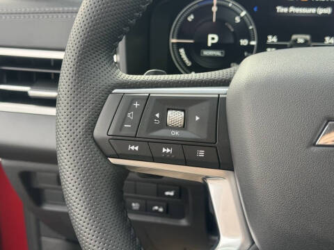 2025 Mitsubishi Outlander PHEV SE