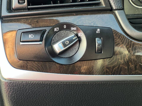 2016 BMW 5 Series 528i