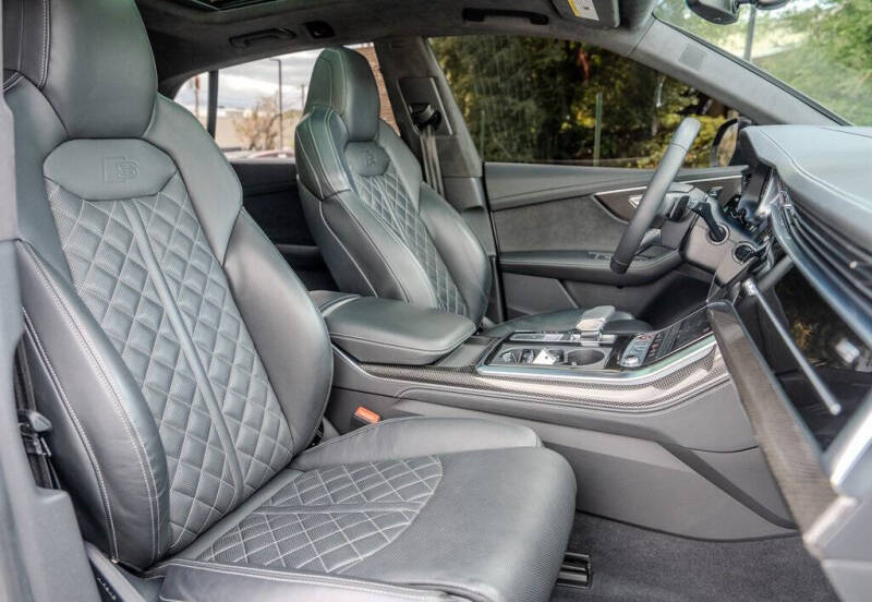 2023 Audi SQ8 4.0T quattro Prestige