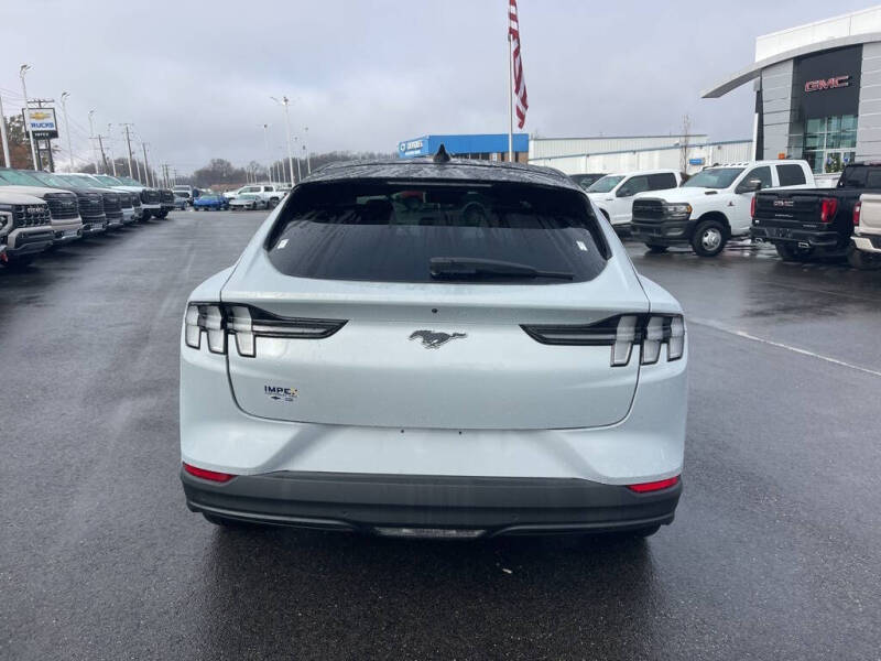 2021 Ford Mustang Mach-E Select