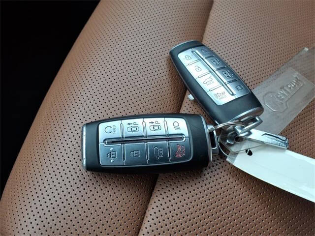 2023 Genesis GV70 2.5T Standard