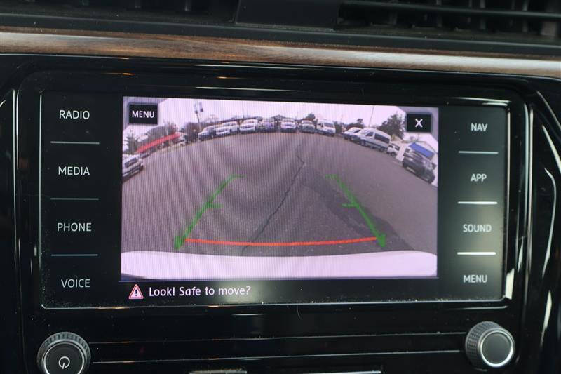 2022 Volkswagen Passat Limited Edition