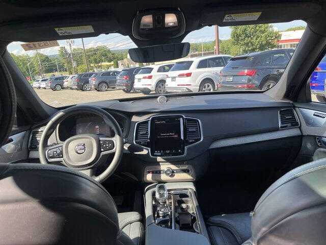 2024 Volvo XC90 Recharge T8 Ultimate Bright Theme 7P