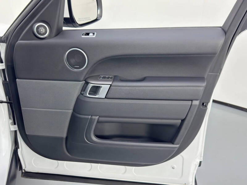 2022 Land Rover Range Rover Sport SE