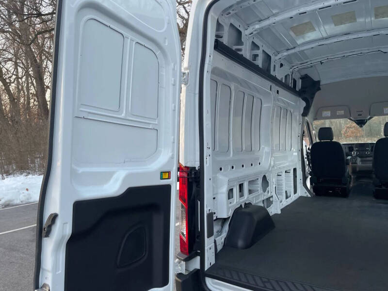 2022 Ford Transit 250