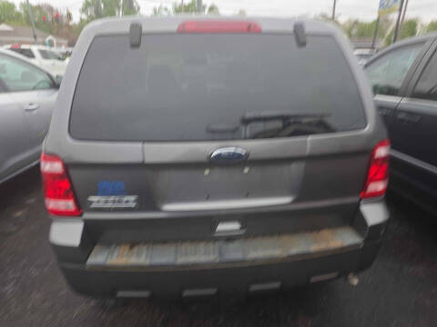 2011 Ford Escape XLS