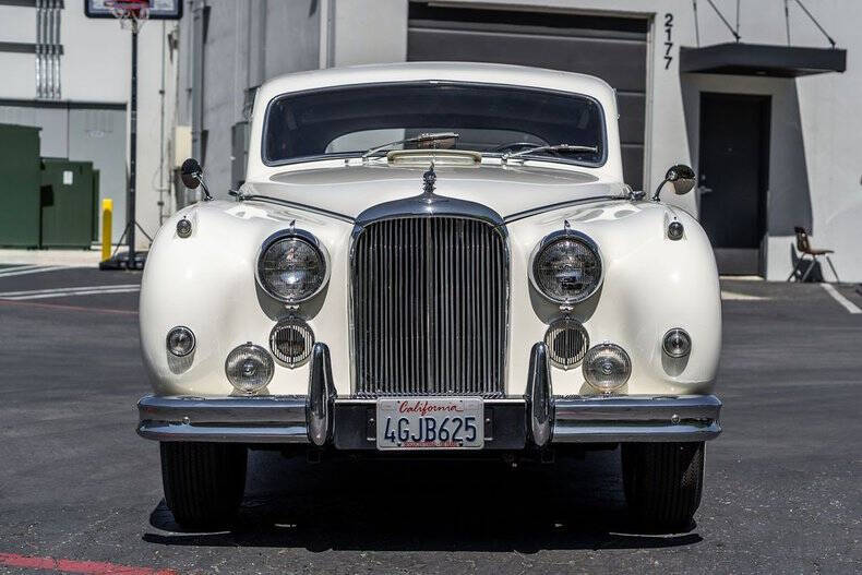 1959 Jaguar Mark IX