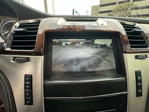 2011 Cadillac Escalade ESV Platinum Edition