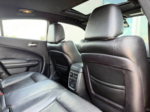 2019 Dodge Charger SXT