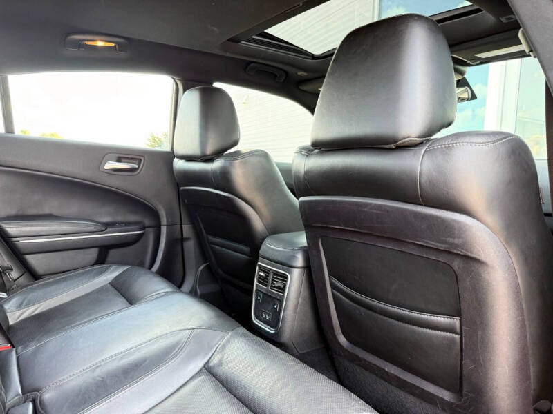 2019 Dodge Charger SXT