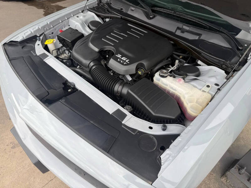 2021 Dodge Challenger SXT