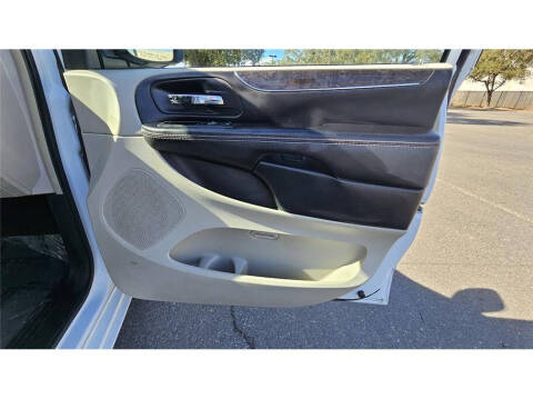 2015 Chrysler Town and Country Touring