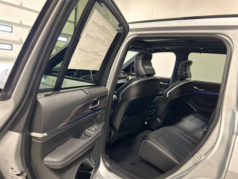 2025 Jeep Grand Cherokee Overland