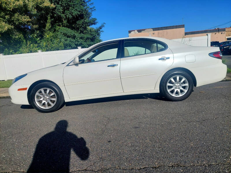 2003 Lexus ES 300 for sale at New Jersey Auto Wholesale Outlet in Union Beach NJ