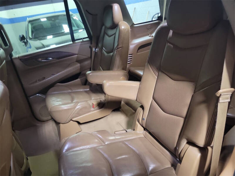 2015 Cadillac Escalade Platinum