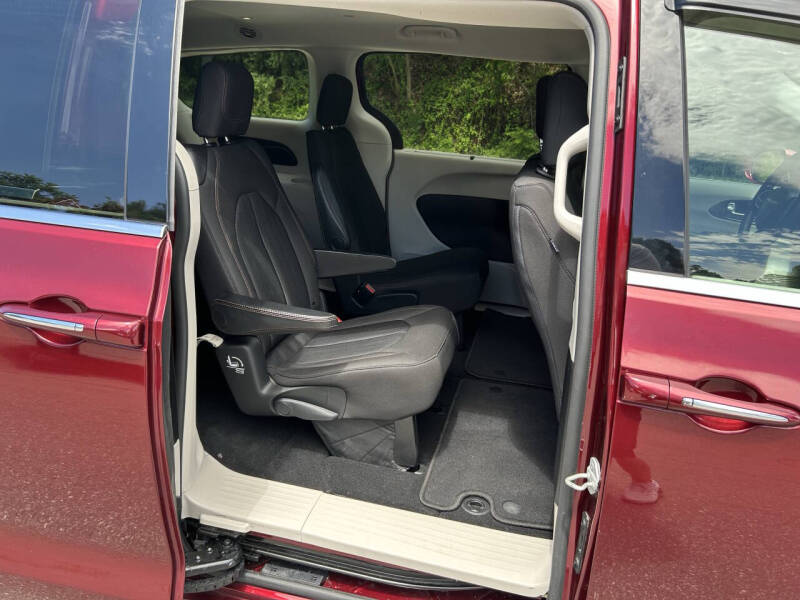 2020 Chrysler Pacifica Touring