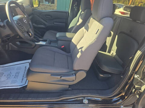 2025 Nissan Frontier S