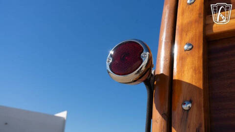 1946 Ford Super Deluxe