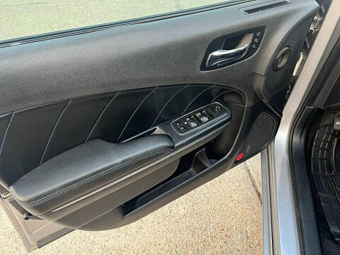 2013 Dodge Charger R/T Plus