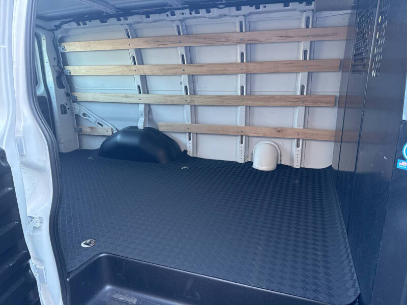 2024 GMC Savana 2500