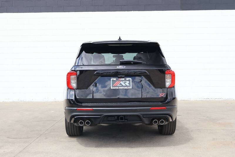 2022 Ford Explorer ST