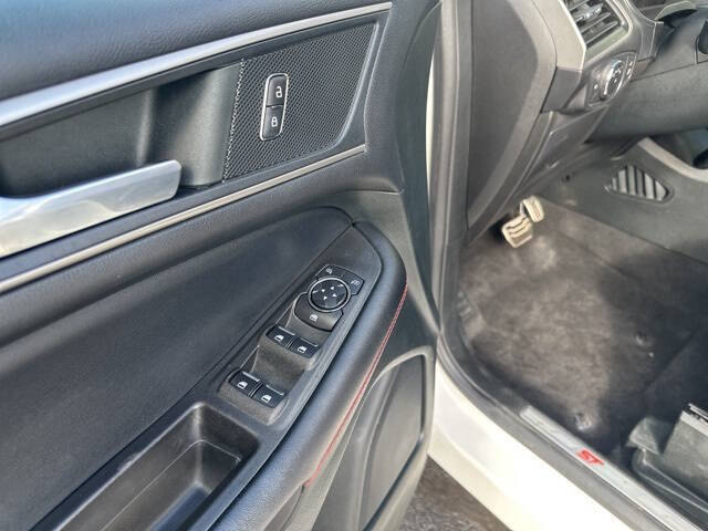 2022 Ford Edge ST-Line