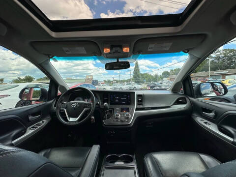 2017 Toyota Sienna