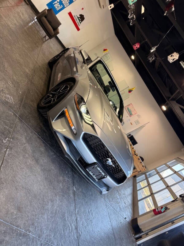 2020 Ford Mustang EcoBoost Premium