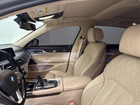 2017 BMW 7 Series 740i