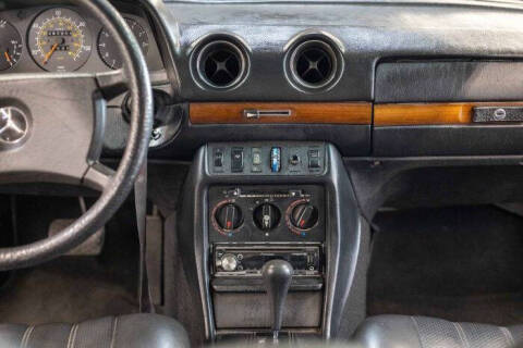 1984 Mercedes-Benz 300-Class