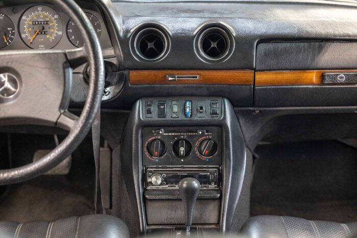 1984 Mercedes-Benz 300-Class