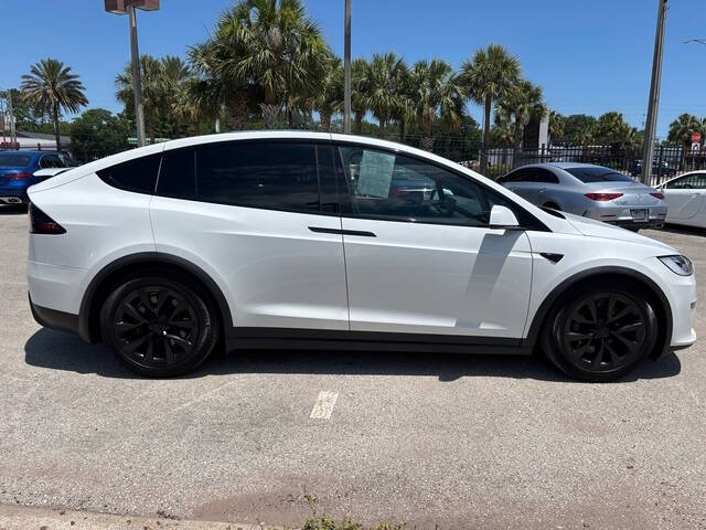 2022 Tesla Model X 20