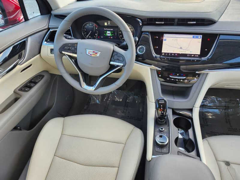2025 Cadillac XT6 Premium Luxury