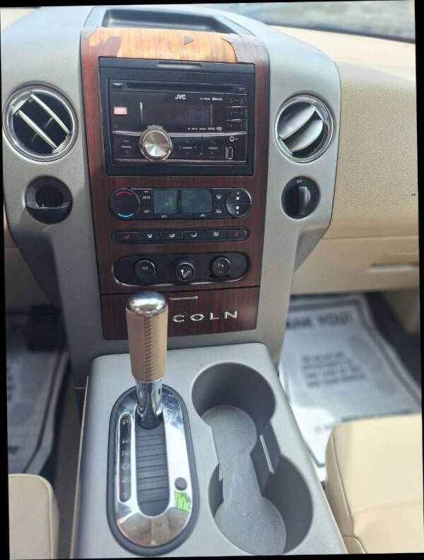 2006 Lincoln Mark LT