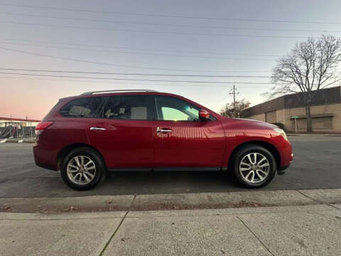 2016 Nissan Pathfinder SV