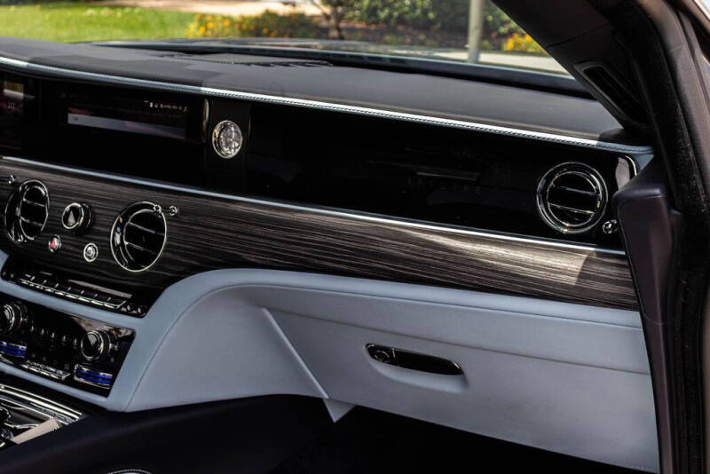 2025 Rolls-Royce Spectre