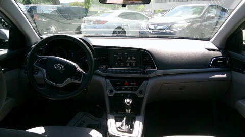 2018 Hyundai Elantra SEL