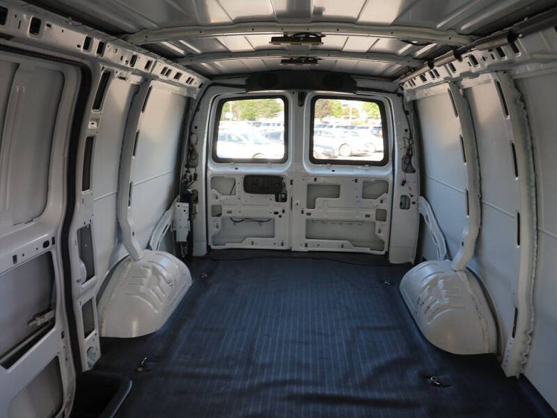 2017 Chevrolet Express 2500